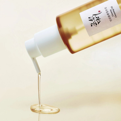 Eliminar maquillaje, protector solar y suciedad acumulada sin resecar, mientras nutre y protege la piel.